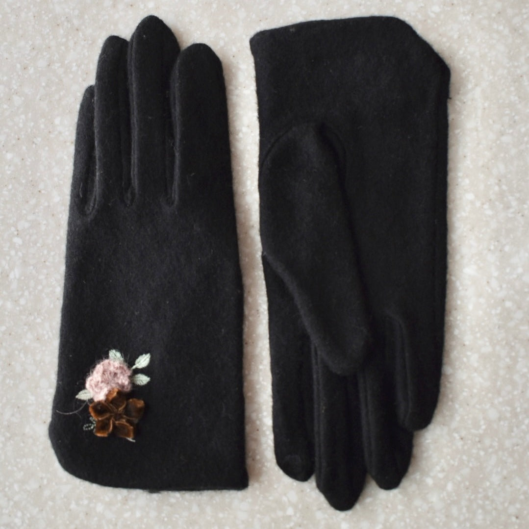 T220 花刺繍手袋