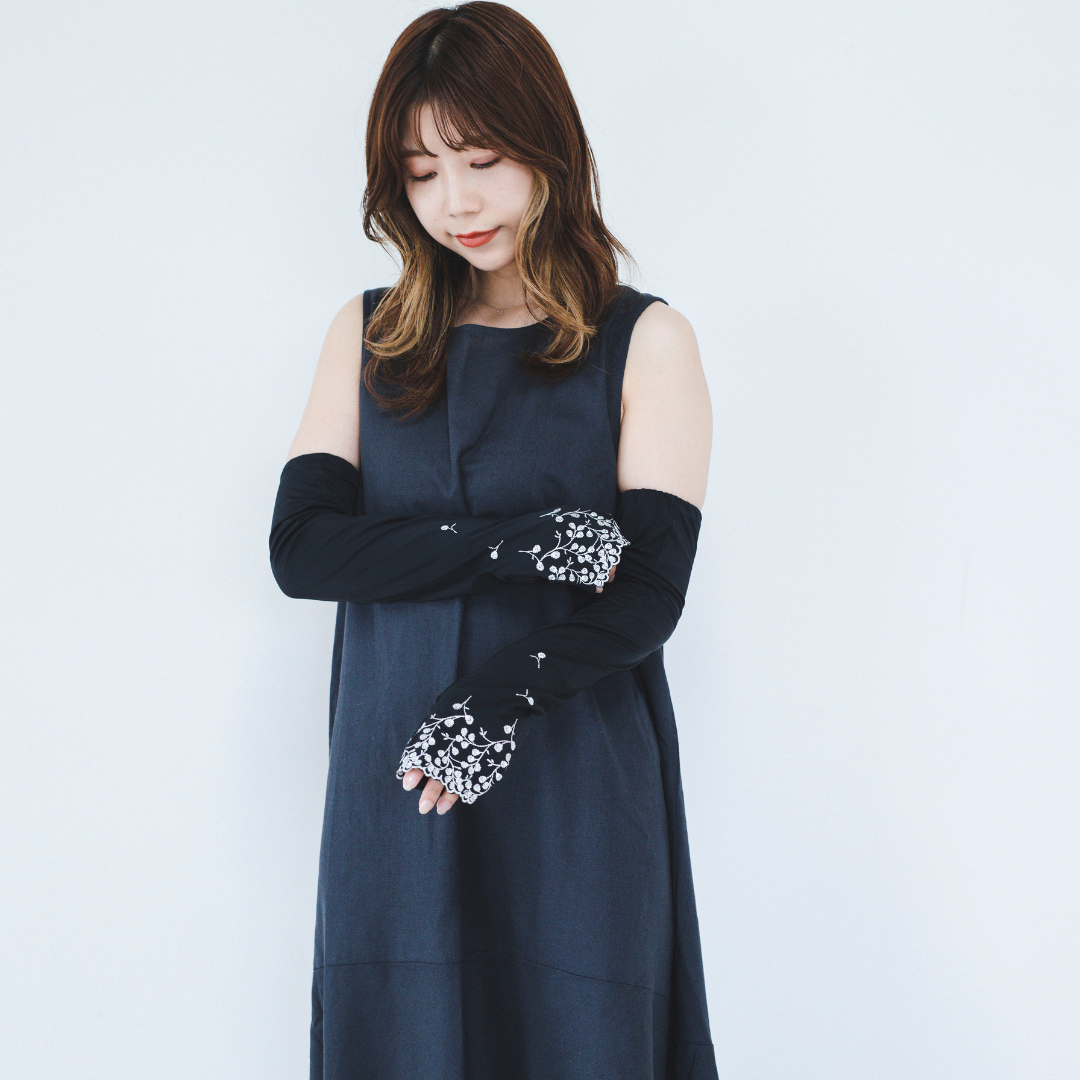 Cold feeling antibacterial fingertip flower embroidery UV arm cover gloves long size