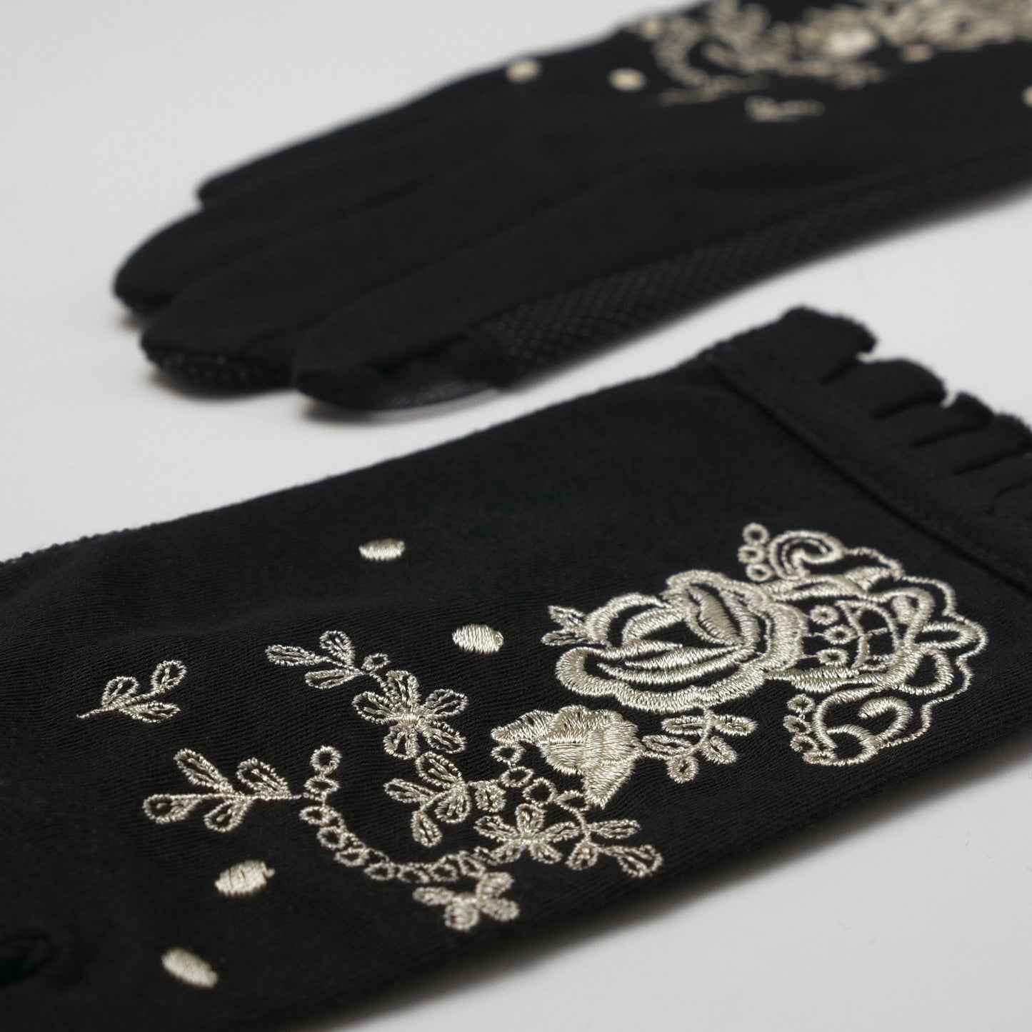 S047 アンティーク刺繍五指 UVアームカバー手袋 ショートサイズ