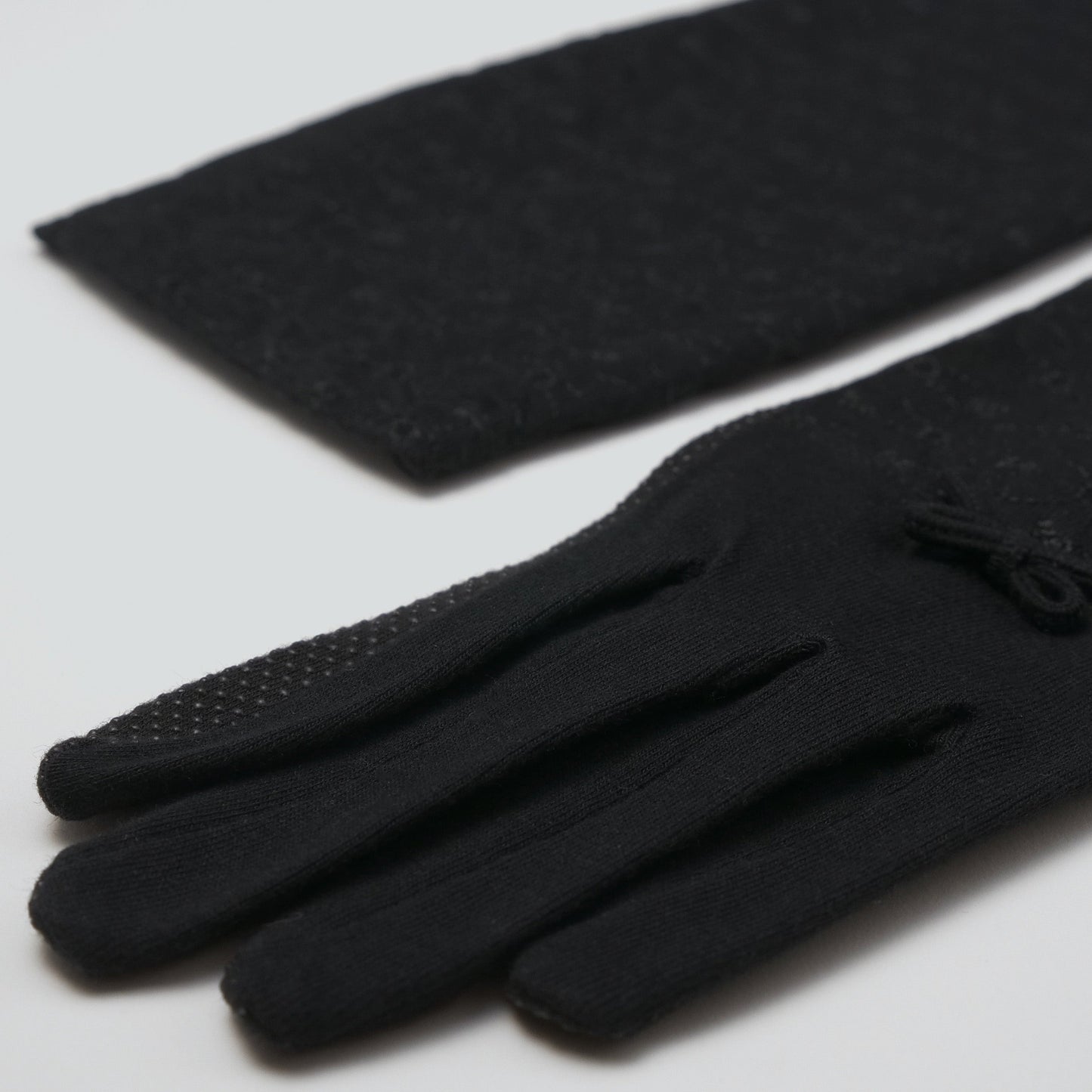 M008 ししゅう五指 UVアームカバー手袋 セミロングサイズ