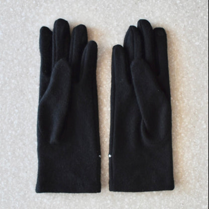 embroidered pearl gloves