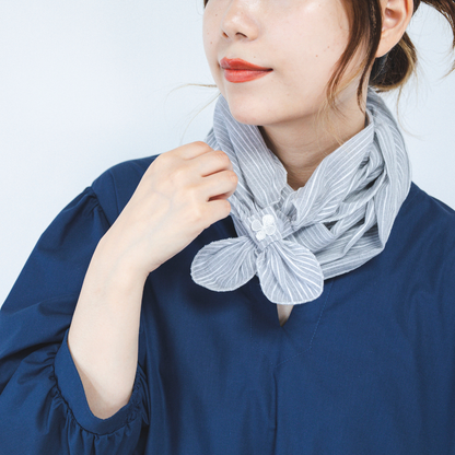 Straight line one-touch scarf