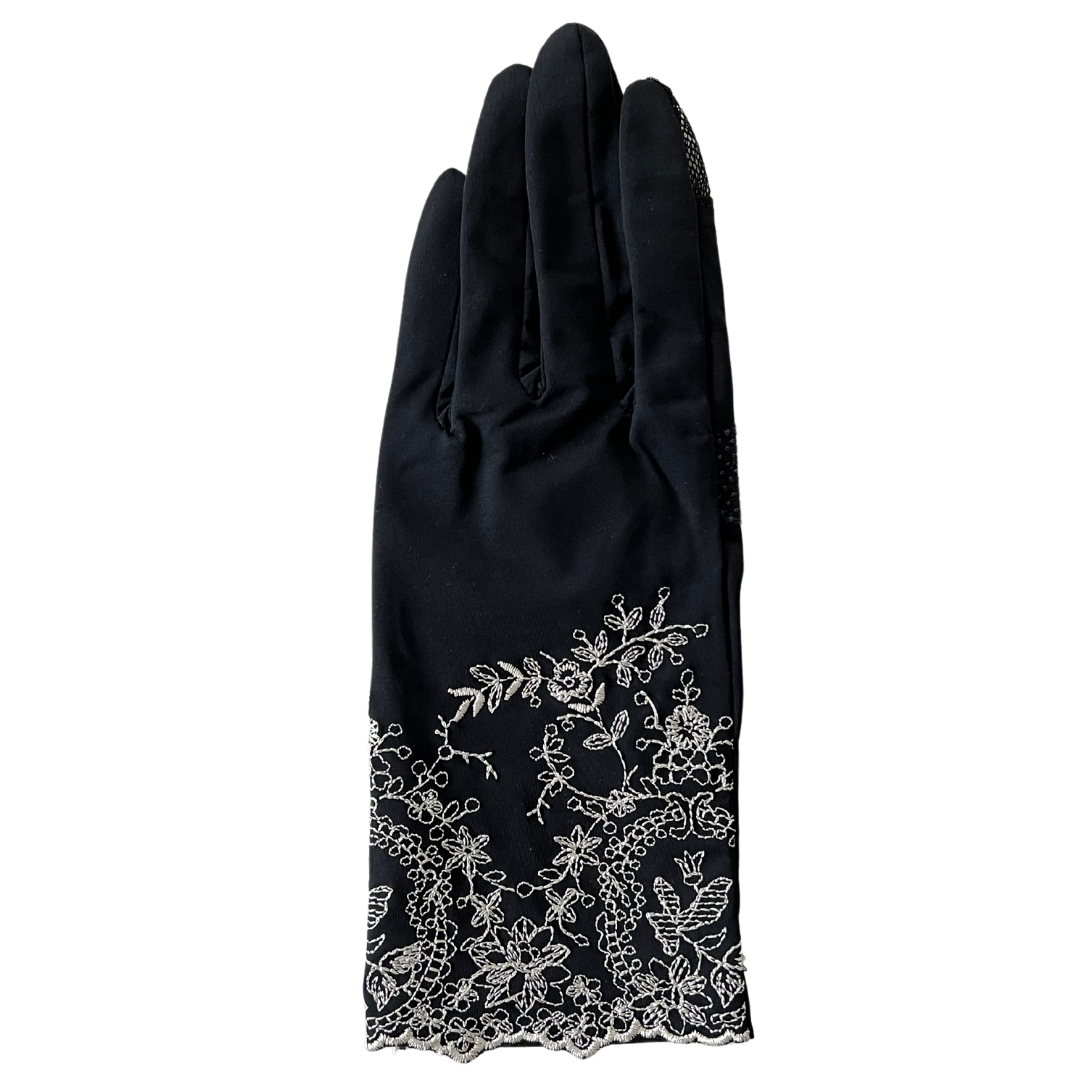 Cool feeling antibacterial lace embroidered five finger UV arm cover gloves short size