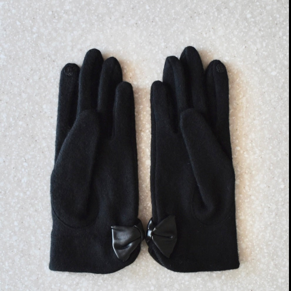 synthetic leather ribbon gloves