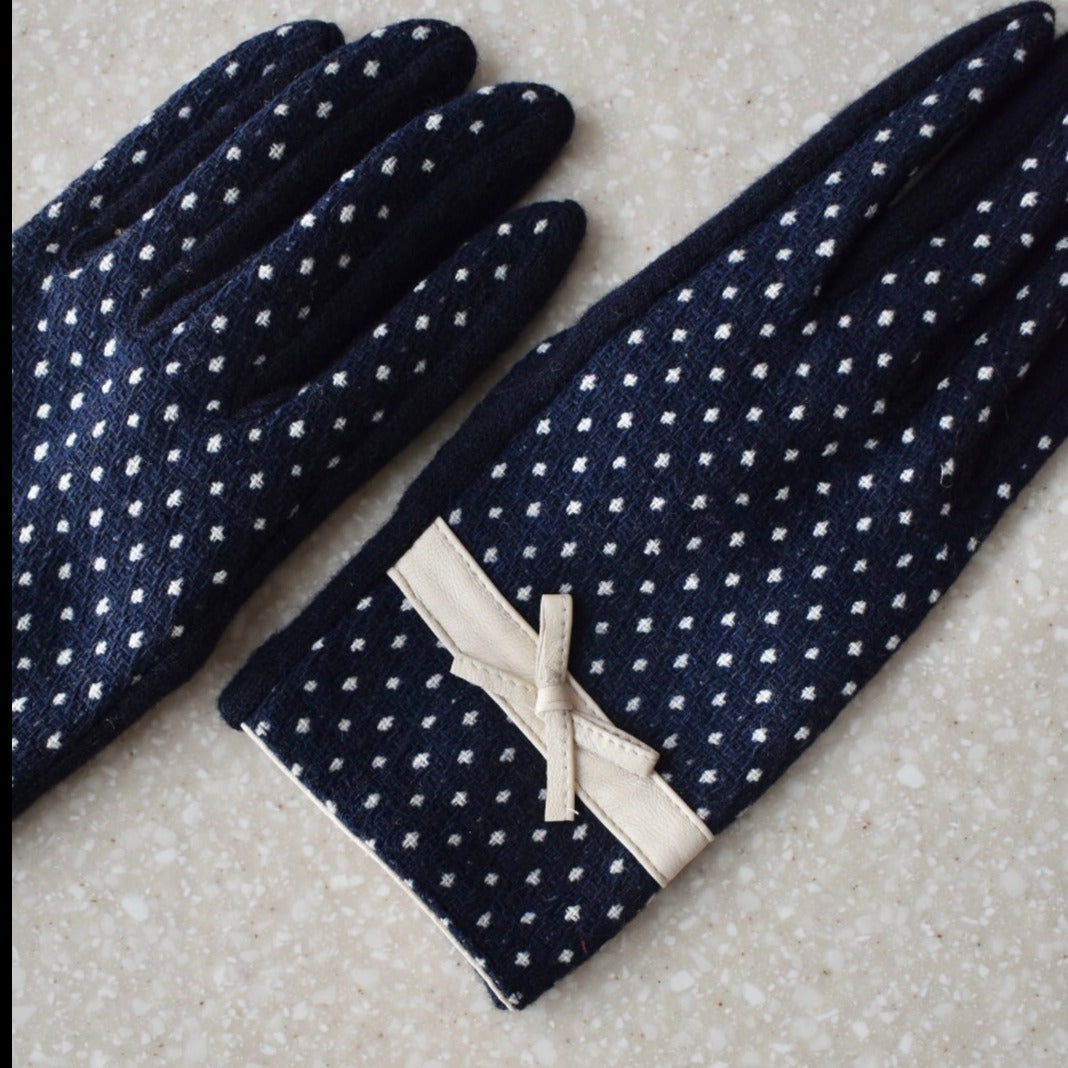 dot leather ribbon gloves