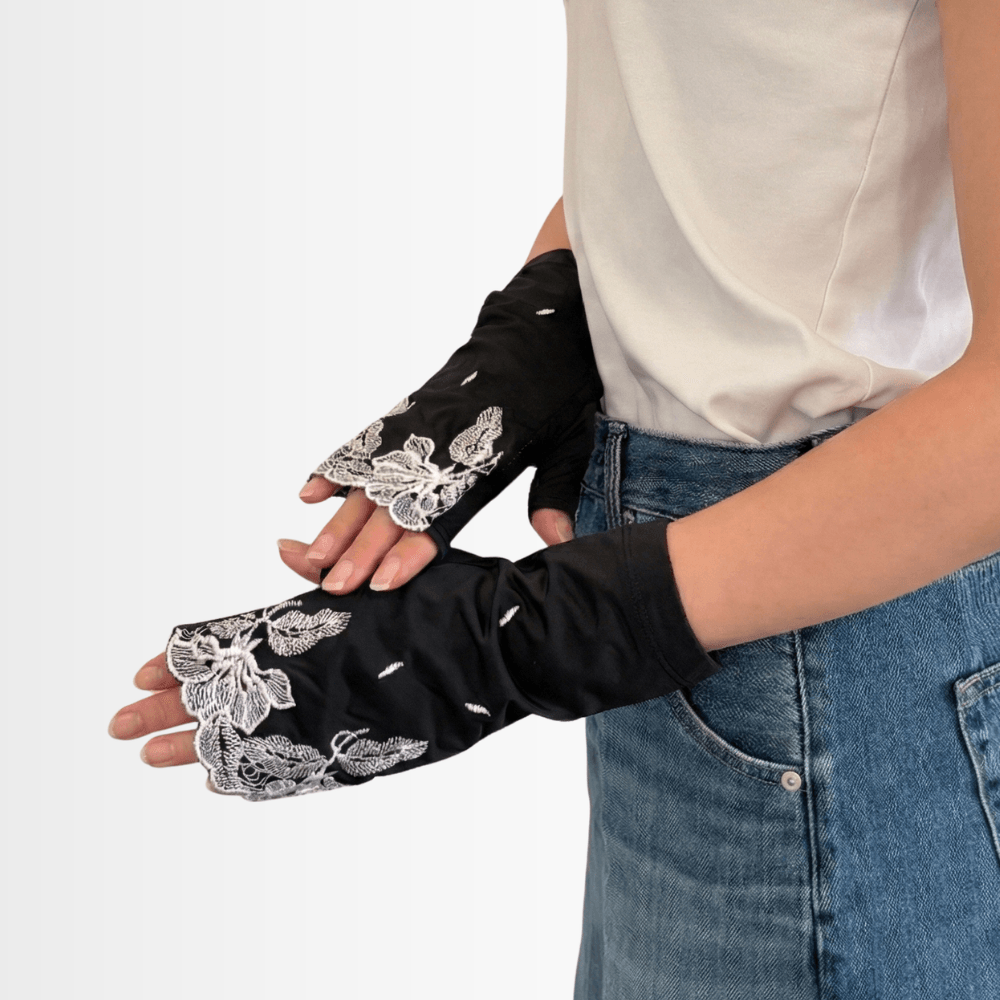 S048  冷感抗菌ブロッサム刺繍　UVアームカバー手袋　ショートサイズ