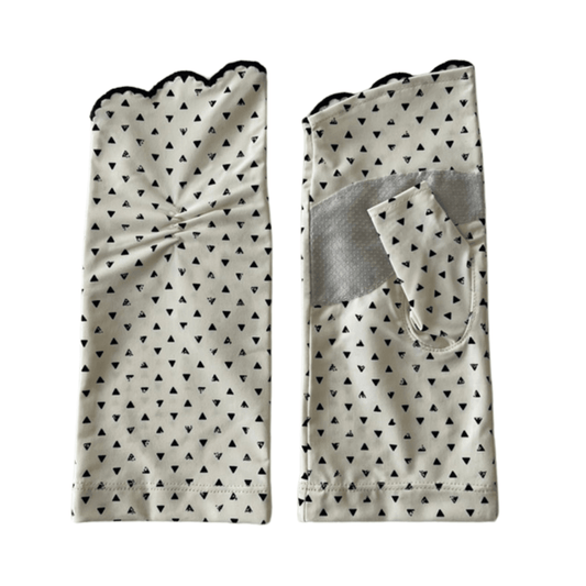 S053  三角デザイン指先ししゅう　UVアームカバー　ショートサイズ